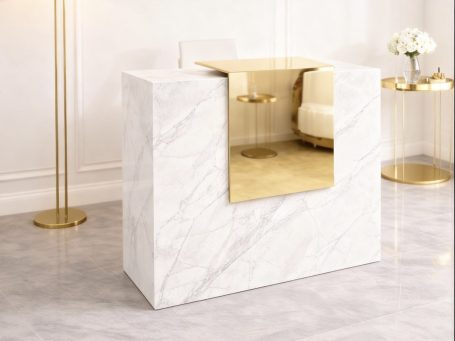 Stilvolle Empfangstheke für Friseure mit Holzlamellen Design